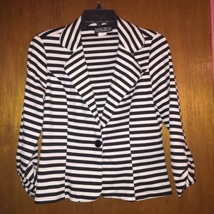 Striped blazer with padded shoulders